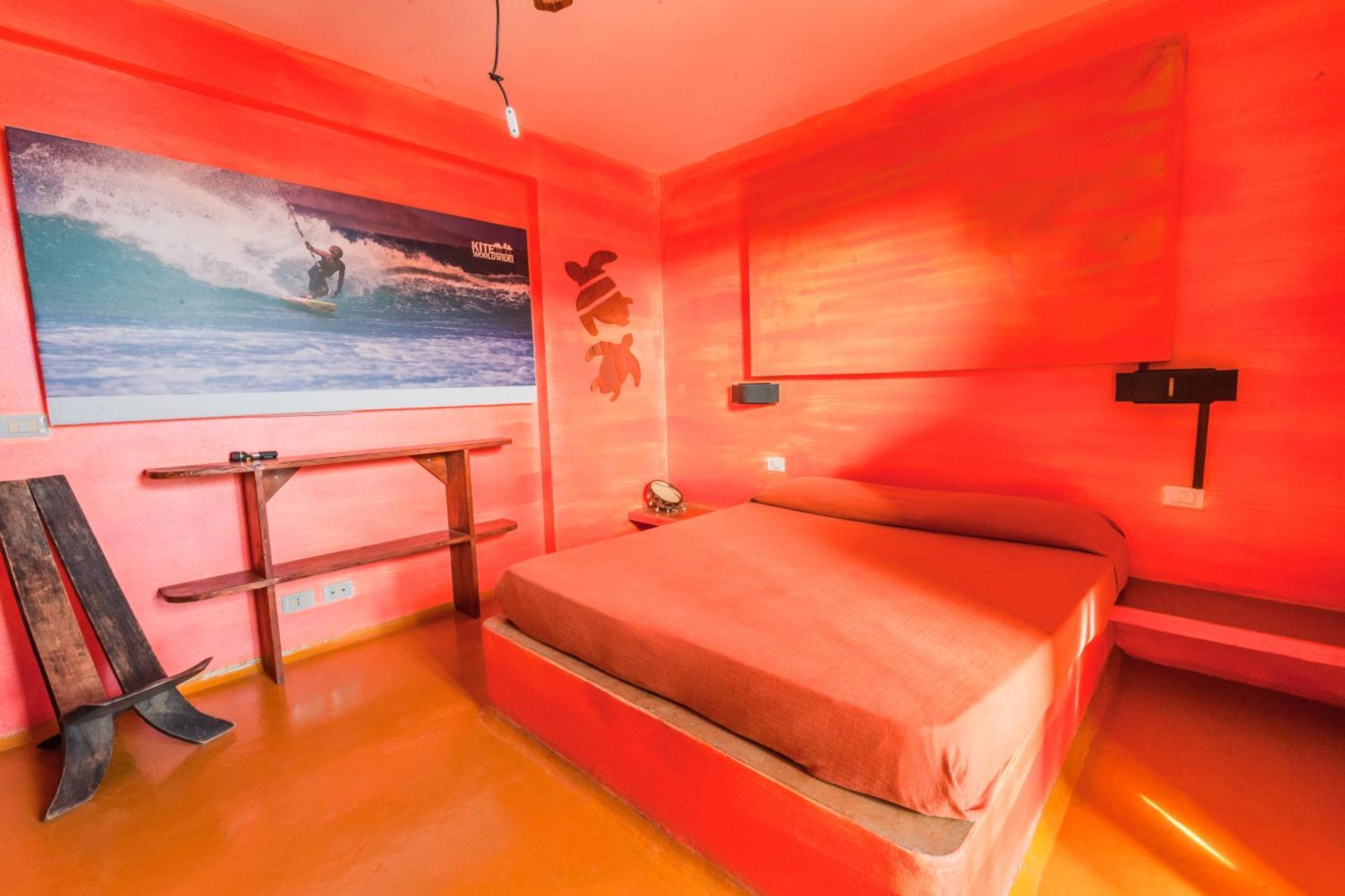 Surfactivity Guest House Santa Maria Room photo