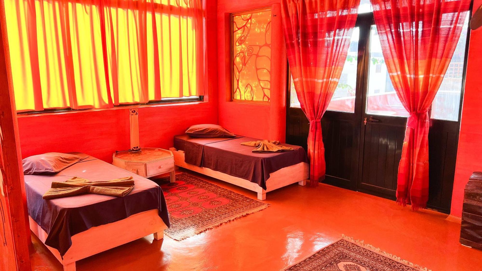 Surfactivity Guest House Santa Maria Exterior photo